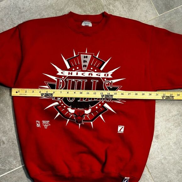 Vintage Logo 7 Chicago Bulls Sweatshirt Men Size Large Made In USA Red - Picture 10 of 11